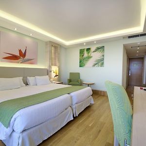 Habitación con 2 Camas Individuales